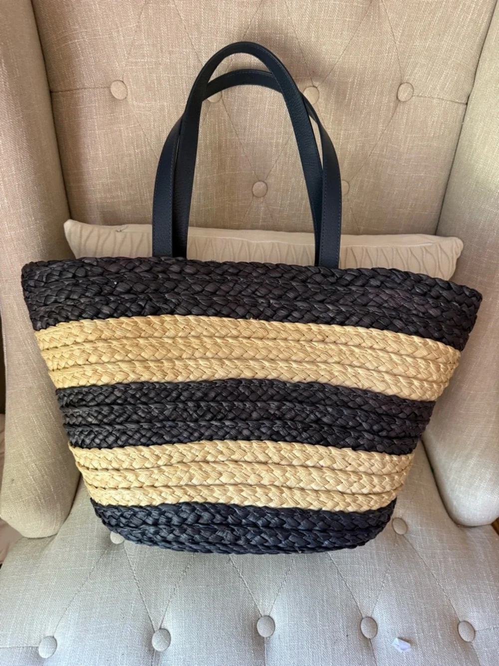 Kate Spade Shore Thing Out and About Straw Tote Beach Bag Striped